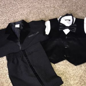 Toddler 5 piece Tuxedo